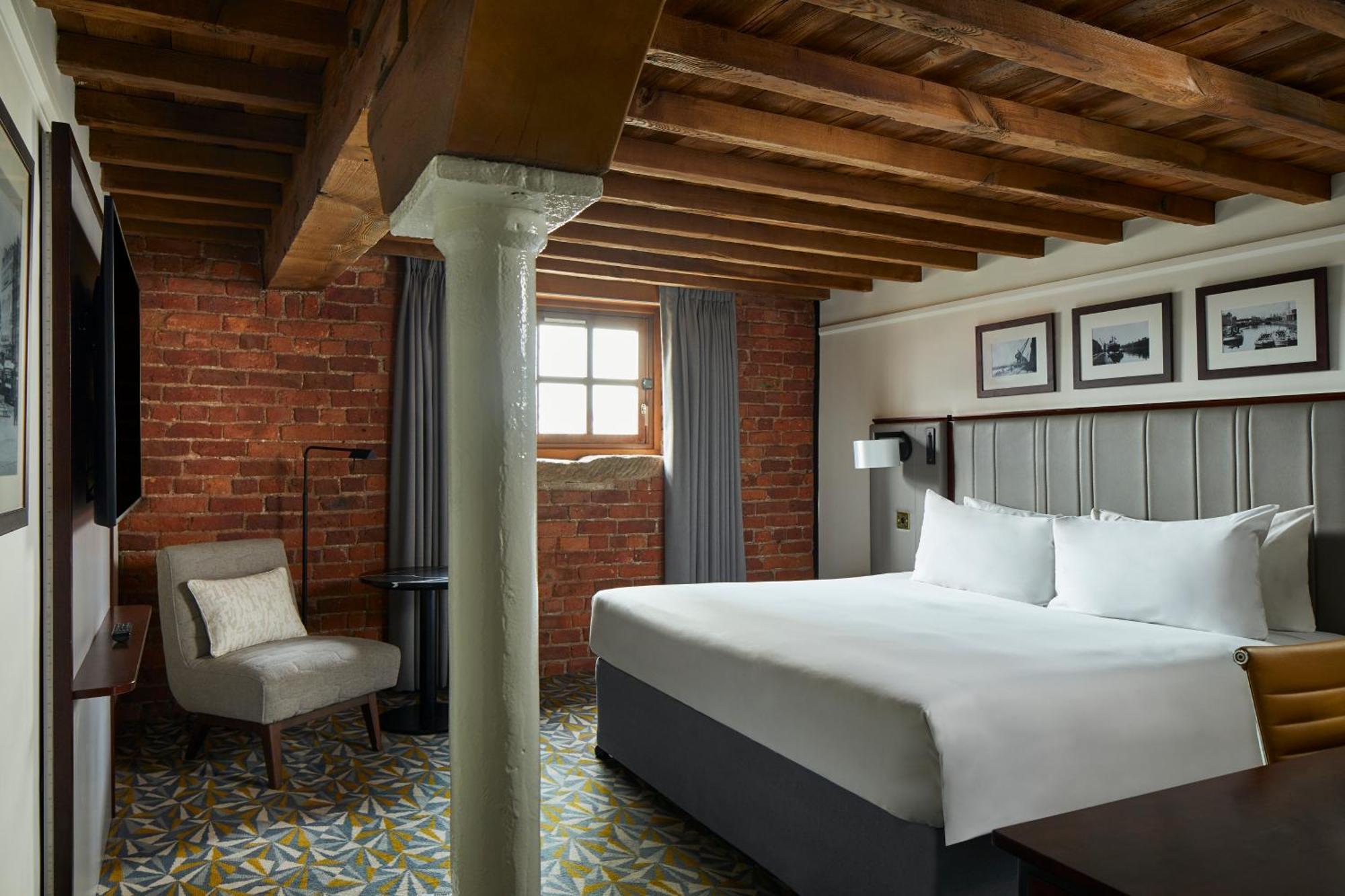 Manchester Marriott Victoria & Albert Hotel Eksteriør billede